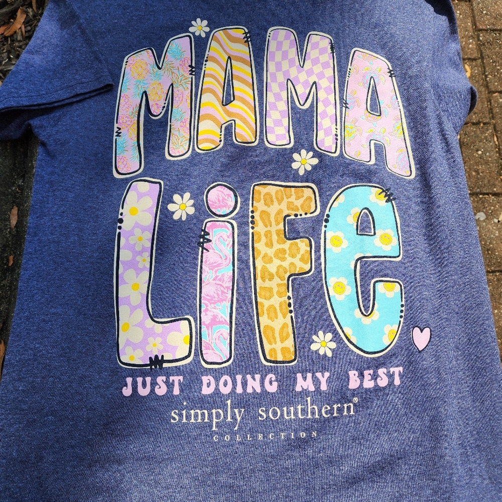Simply Southern Short Sleeve Mama Life Tee Size Small